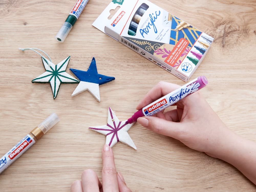 Womit bemalt man Salzteig?