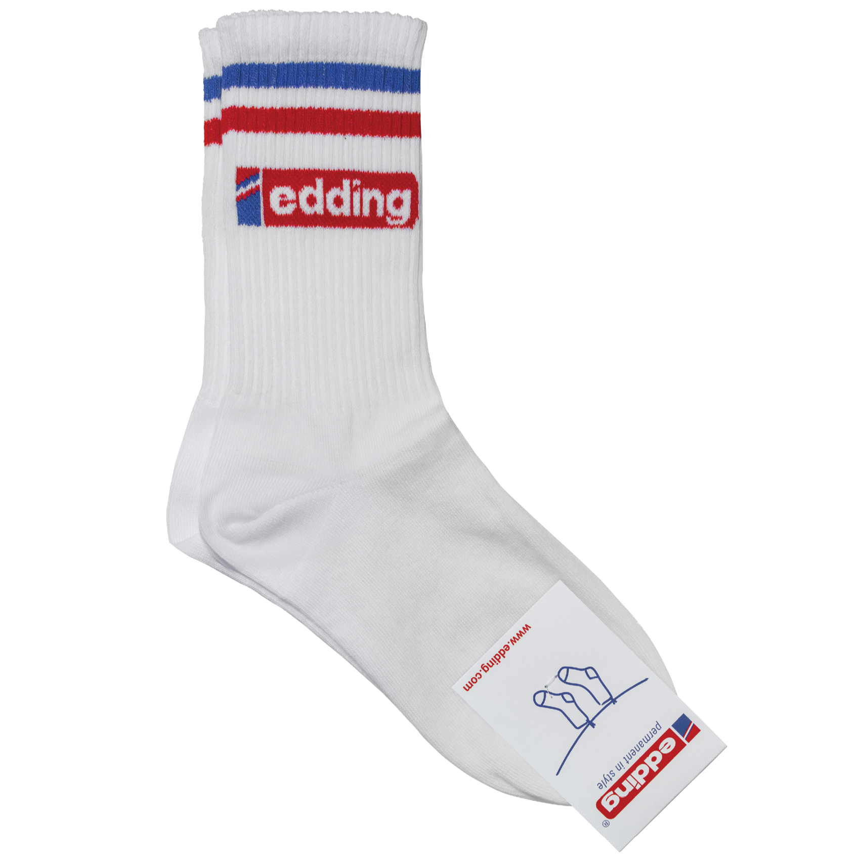 Einzelne weiße edding Tennissocken mit blauen und roten horizontalen Streifen am oberen Rand. Der Markenname „edding“ ist in Rot auf einem weißen und blauen Hintergrund unter den Streifen deutlich zu erkennen. Diese Unisex-Socke liegt flach und hat ein Etikett am unteren Rand. Hergestellt in Deutschland.