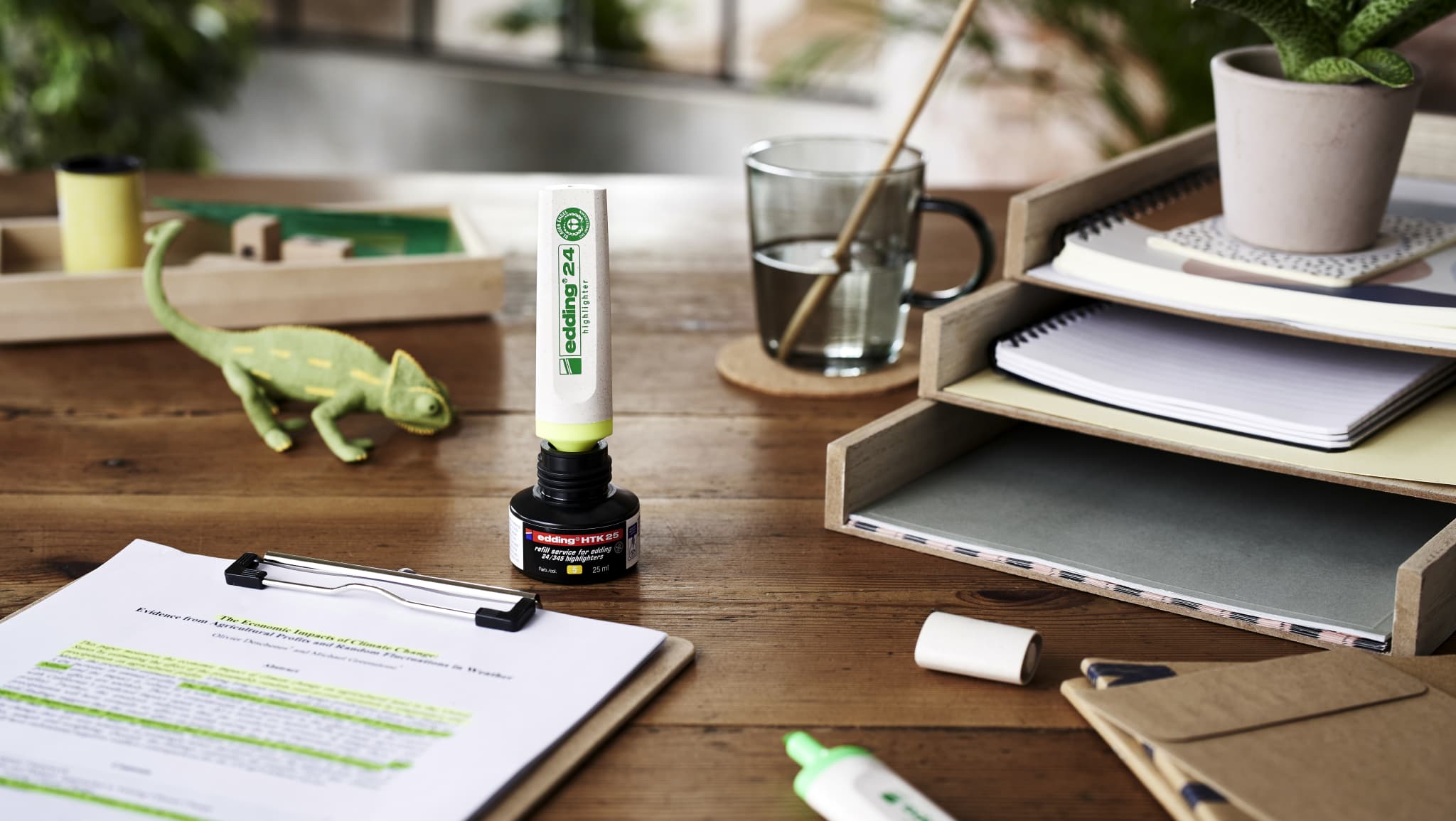 Anwendungsbild edding 24 Ecoline Textmarker refill auffĂĽllbar nachhaltig