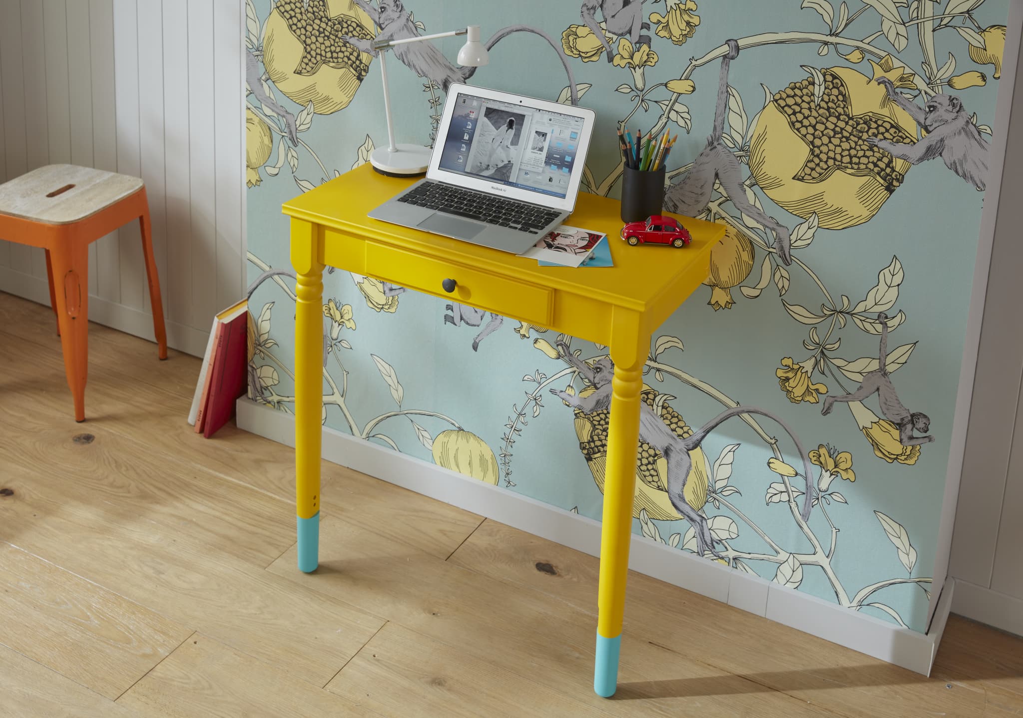 Anwendungsbild von edding 5200 Permanentspray Möbel upcycling