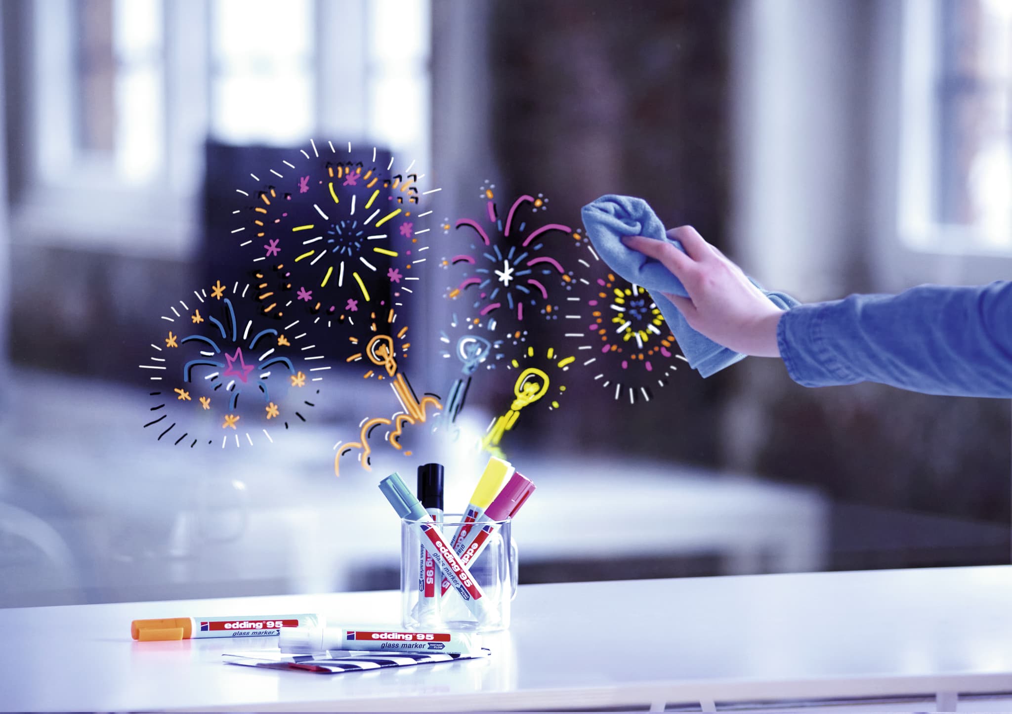 Anwendungsbild edding 95 Glasmarker Glas bemalen Feuerwerk wegwischbar