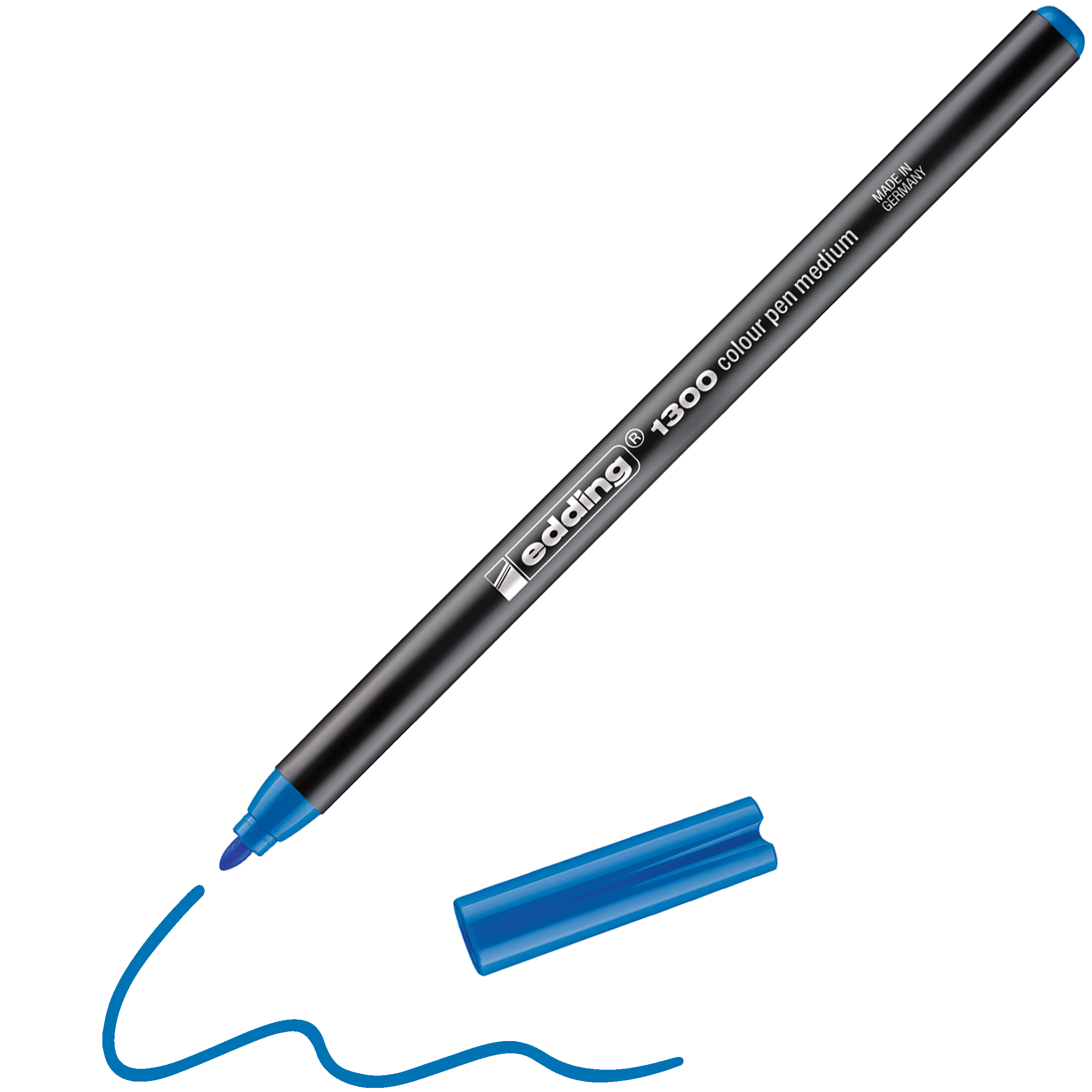 Ein blauer edding 1300 Fasermaler medium von edding, offen und mit der Kappe daneben, zeichnet eine wellenförmige blaue Linie. Der schwarze Schaft des Stiftes hat eine weiße Schrift und eine blaue Spitze – eine von 40 intensiven Farben, Made in Germany.