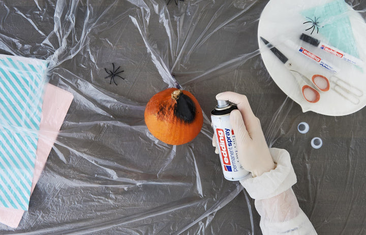 Anwendungsbild von edding 5200 Permanentspray Kürbis anmalen Halloween